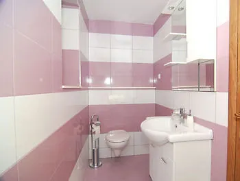 And Marino 招待所