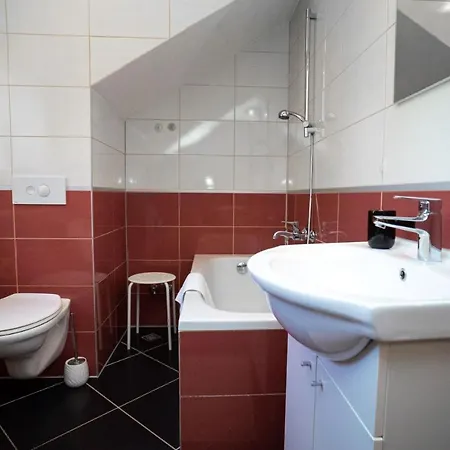 Konukevi And Marino Trogir