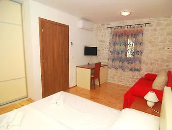 Konukevi And Marino 3*