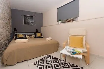 And Marino Konukevi 3*