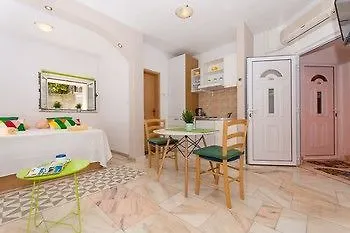 And Marino Gostinjska kuća 3*