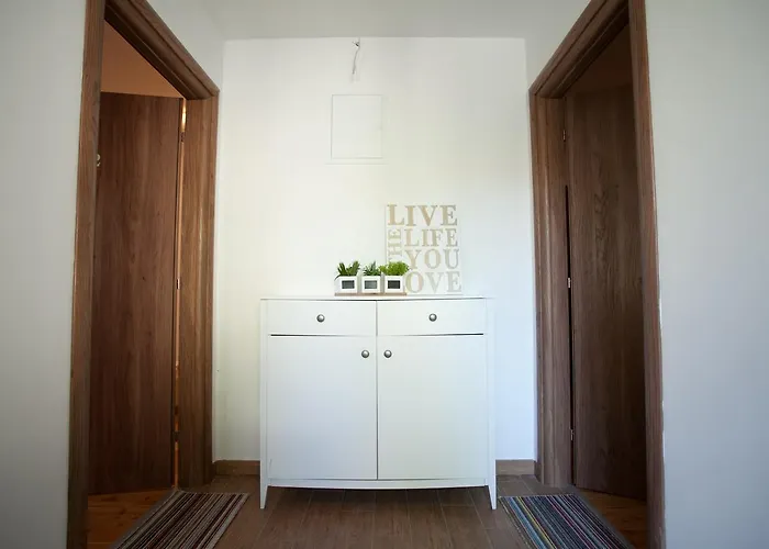 بيت ضيافة And Marino